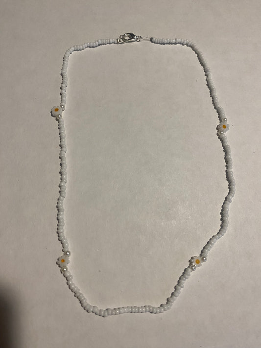 daisy seed bead necklace